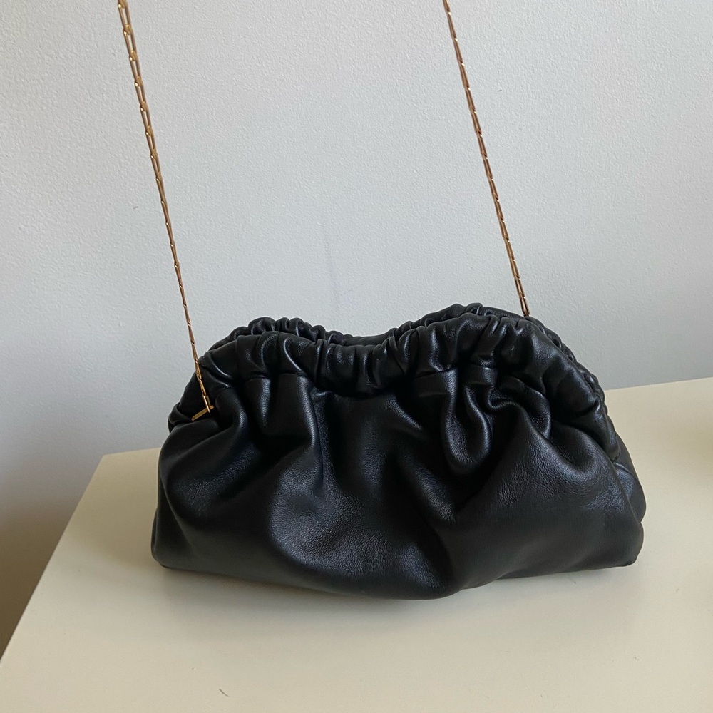 Mansur Gavriel mini cloud clutch with gold chain strap - Picture 4 of 7